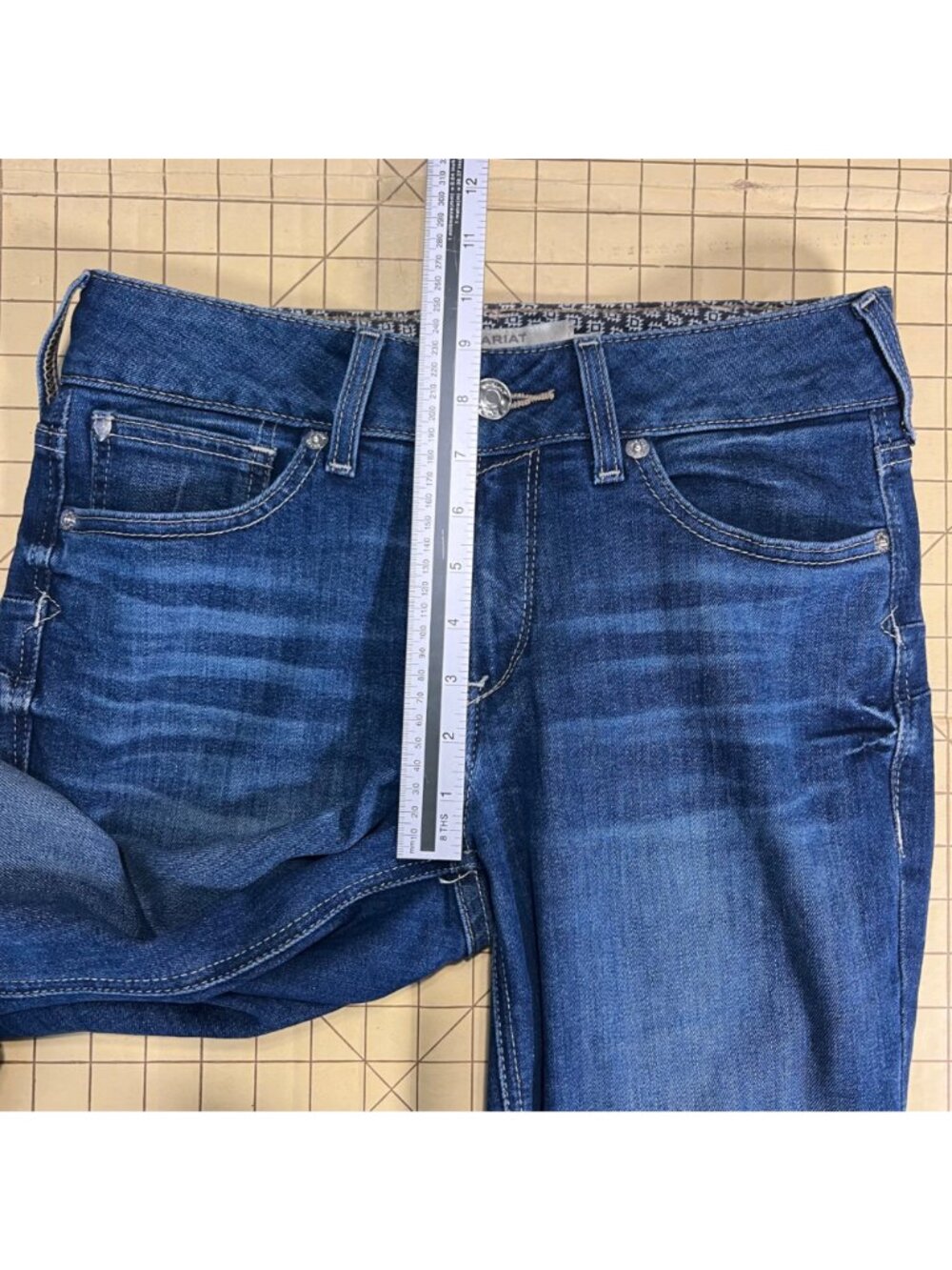Ariat Womens R.E.A.L Denim Straight Leg Jeans 28R Medium Wash Western Style - Picture 3 of 5
